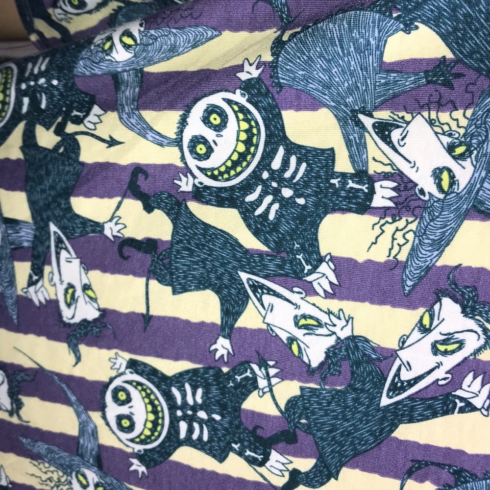 Disney LuLaRoe Shirt Size Women’s Large NWT ♥️♥️ - Picture 8 of 8